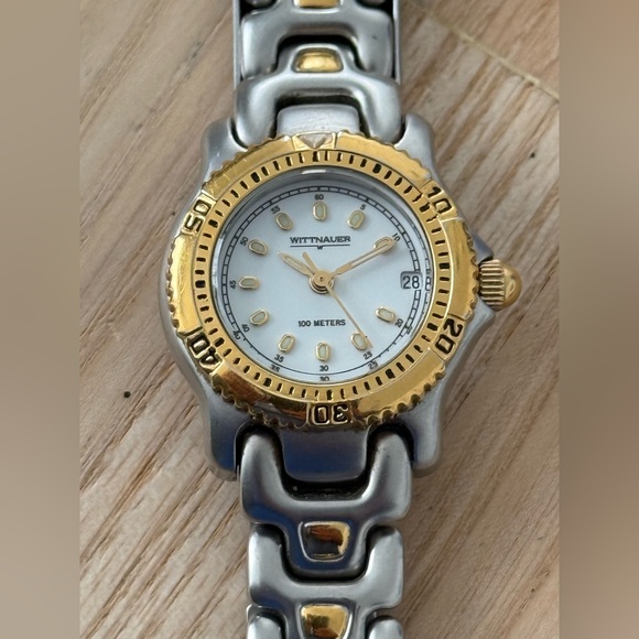 Wittnauer Rare Luxury Ladies Watch Two-Tone Bracelet Case  display picture 2